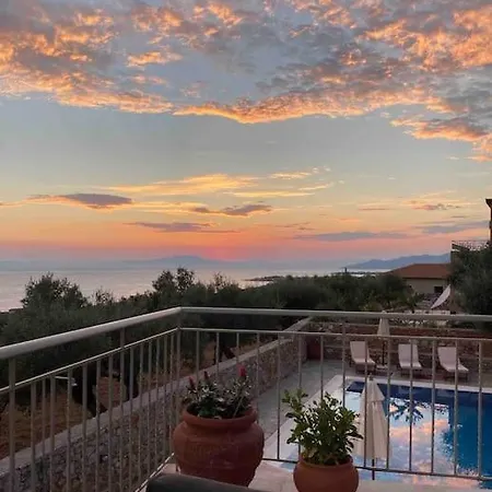 Family Sea View With Private Pool Βίλα